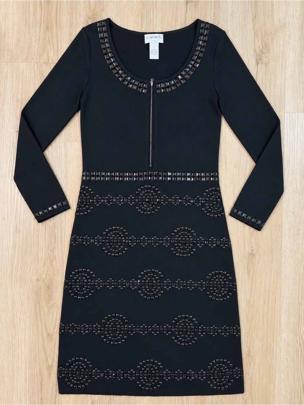 Carmen Marc Valvo Black Studded Scoop-Neck Long-Sleeve Dress